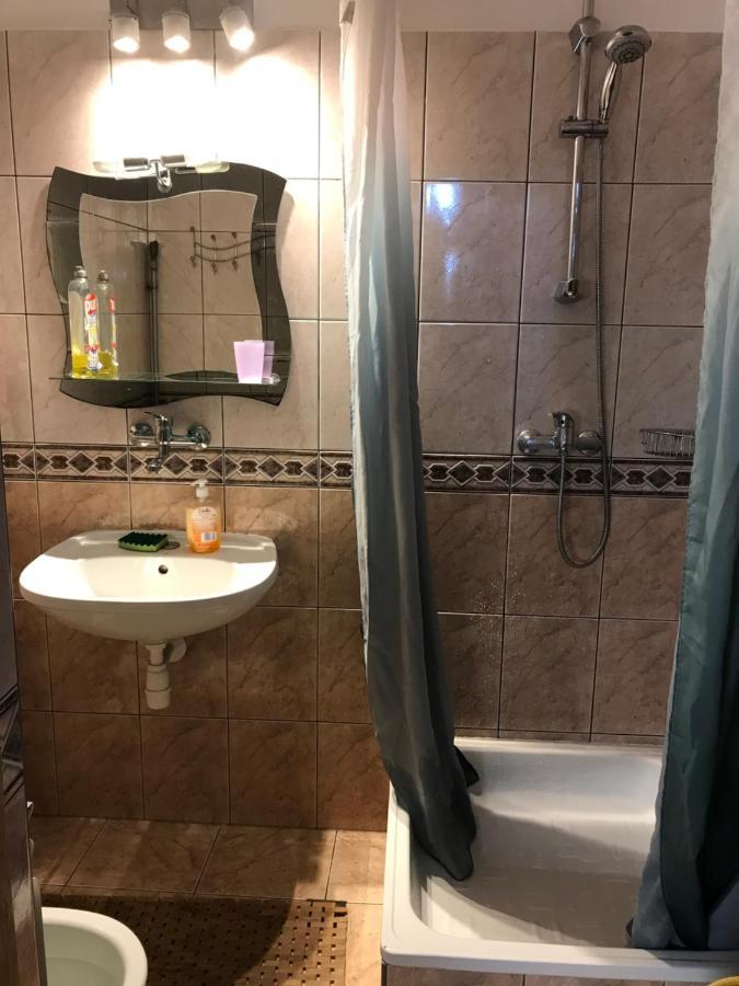 Camping Zakopane Willa Skoczek Oferta Nie Dotyczy Noclegu W Pokoju ,W Namiocie Reczniki Woda Mineralna , Koldra Poduszki Lub Spiwory Buitenkant foto
